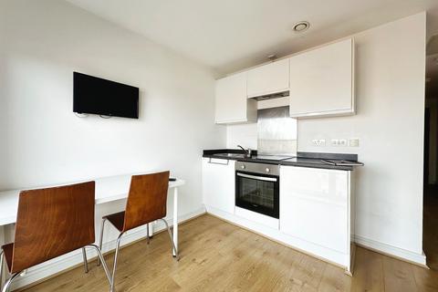 Studio to rent, Norfolk Street, Liverpool, L1