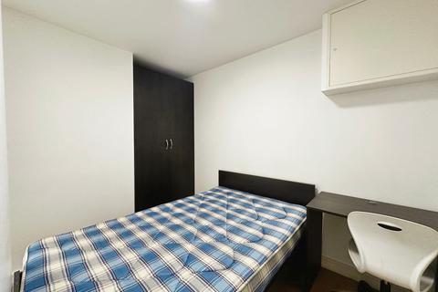 Studio to rent, Norfolk Street, Liverpool, L1