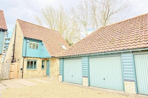 4 bedroom detached house to rent, Parsonage Barns, Bottisham, Cambridge