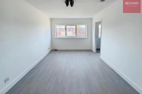 2 bedroom flat to rent, Thorgam Court, Grimsby, DN31