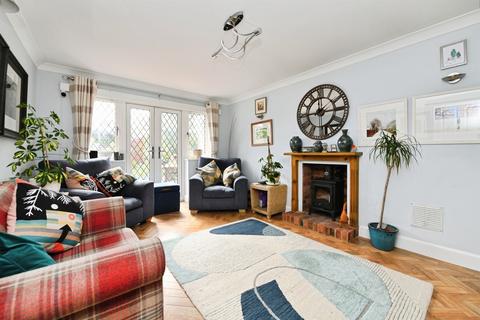 4 bedroom detached bungalow for sale, Clifton Road, Rochford