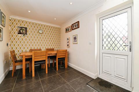 4 bedroom detached bungalow for sale, Clifton Road, Rochford