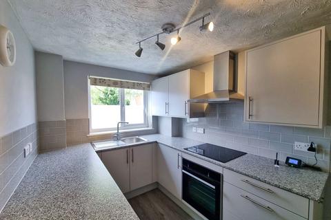 2 bedroom flat for sale, Royston Court, Central Totton, SO40 3PS