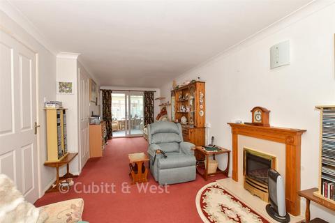 3 bedroom detached house for sale, Arundel Close, Horsham RH13
