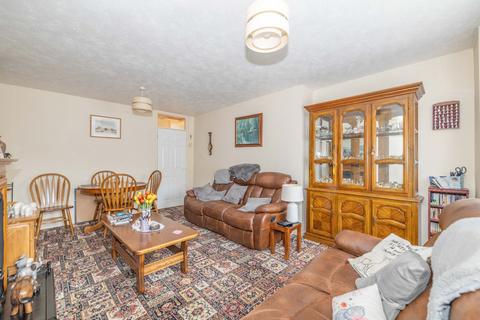 2 bedroom maisonette for sale, East Lodge Road, Ashford, Kent, TN23