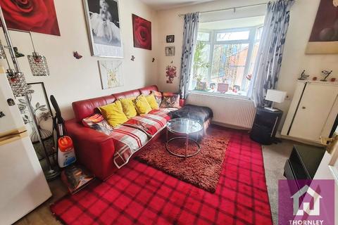 2 bedroom flat for sale, Manley Road, Whalley Range, Greater Manchester, M16