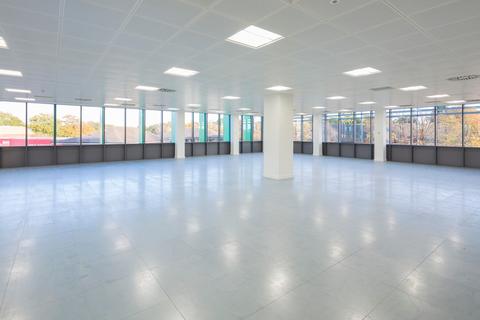 Office to rent, 4 Gatwick Rd Crawley RH10 9BG
