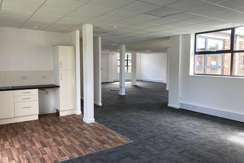 Office to rent, Cheltenham Rd Gloucester GL3 1JZ