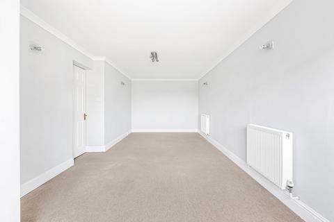 4 bedroom semi-detached house for sale, Oakfield Close, Potters Bar, EN6