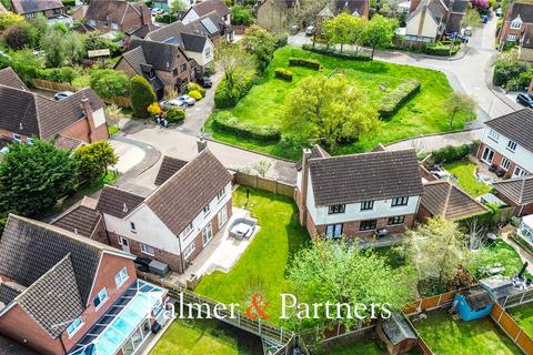4 bedroom detached house for sale, Lorien Gardens, Chelmsford CM3