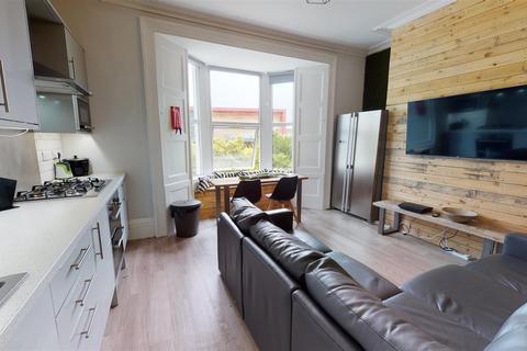 1 bedroom house to rent, 31 Fishponds Road, Bristol BS5