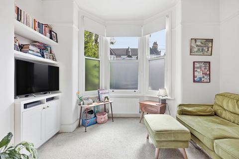 2 bedroom flat for sale, Newport Road, London E10