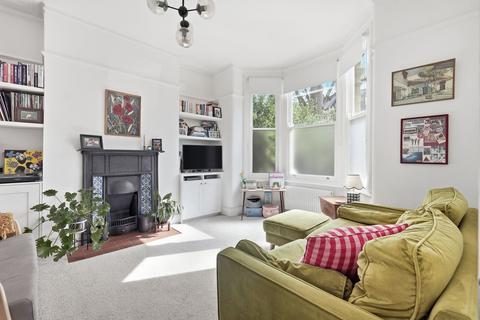 2 bedroom flat for sale, Newport Road, London E10