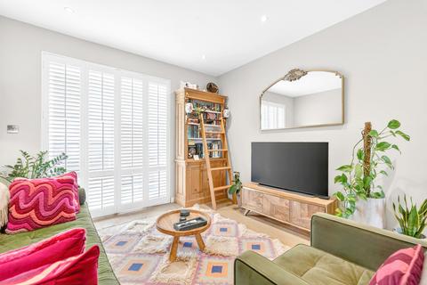 1 bedroom flat for sale, Cart Lane, London, E4