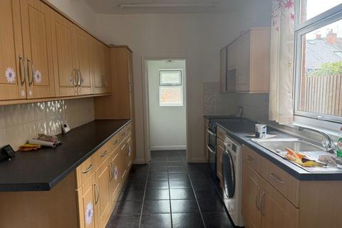 3 bedroom house to rent, KINGSLAND AVE, CHAPELFIELS, COVENTRY CV5 8DY