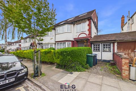 Garrick Avenue, NW11