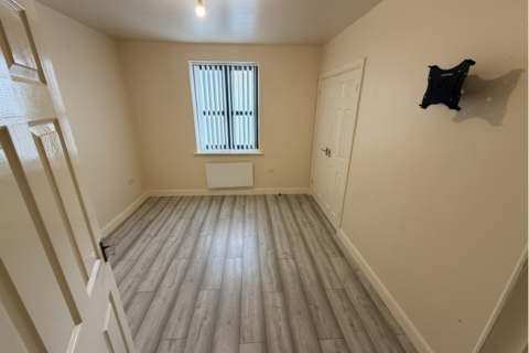 2 bedroom flat to rent, Stalbridge Road, Crewe, CW2