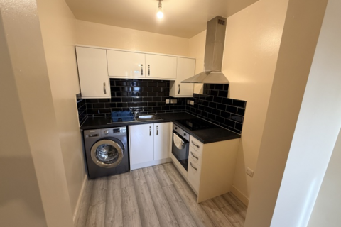 2 bedroom flat to rent, Stalbridge Road, Crewe, CW2