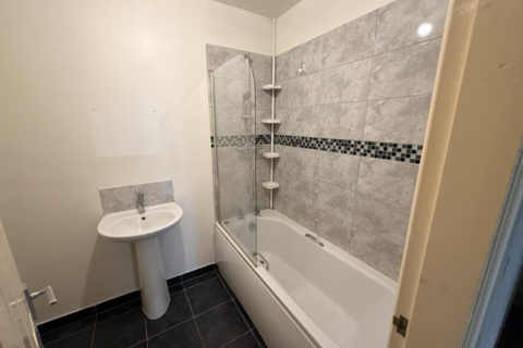 2 bedroom flat to rent, Stalbridge Road, Crewe, CW2