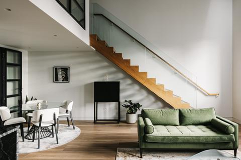 2 bedroom flat for sale, Orwell Studios III, London W1W