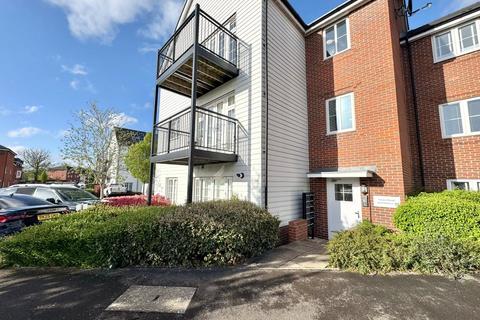 2 bedroom apartment for sale, Newton Drive, Fleet GU52