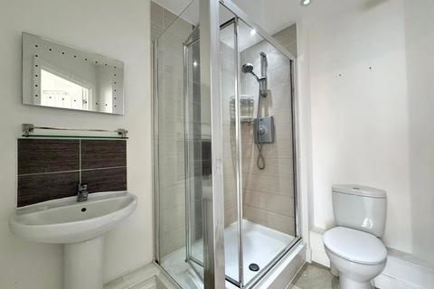 2 bedroom apartment for sale, Newton Drive, Fleet GU52