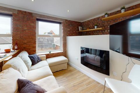 3 bedroom flat to rent, 94e Whiteladies Road, Bristol BS8