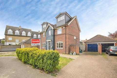 Detached house - Sandmartin Crescent, Stanway, COLCHESTER