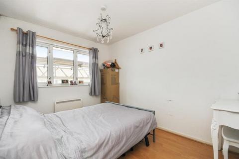 2 bedroom apartment to rent, Caraway Place, WALLINGTON