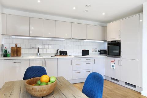2 bedroom apartment for sale, Broome Way, London, SE5