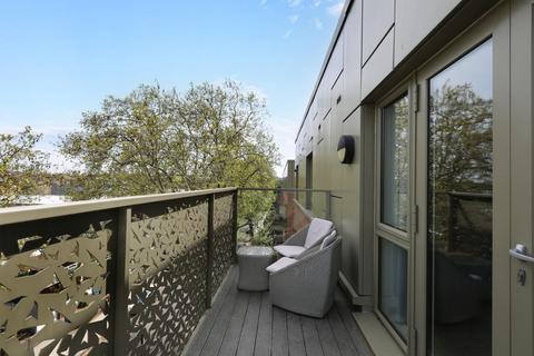 2 bedroom apartment for sale, Broome Way, London, SE5