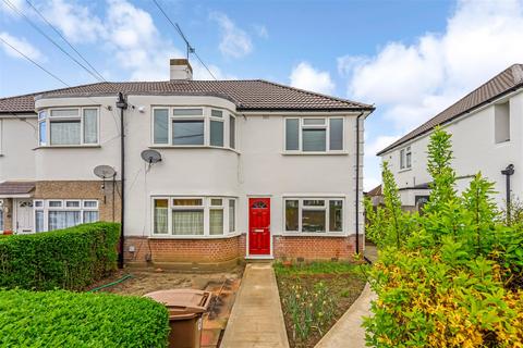 2 bedroom flat to rent, Frances Road, Chingford E4