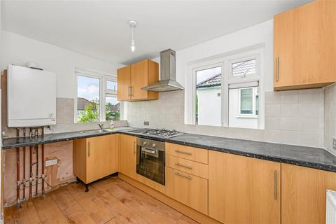 2 bedroom flat to rent, Frances Road, Chingford E4