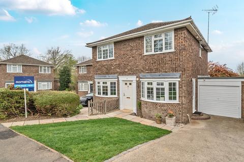 4 bedroom detached house for sale, Avon Grove, Bracknell, Berkshire