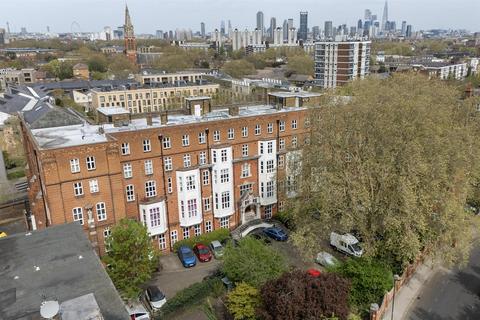 2 bedroom flat for sale, Cormont Road, Camberwell, SE5