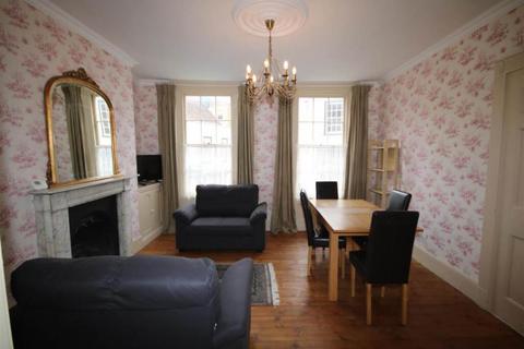 2 bedroom house to rent, Sun Street, Canterbury, Kent