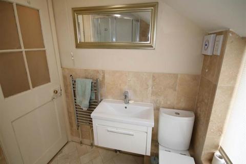 2 bedroom house to rent, Sun Street, Canterbury, Kent