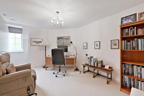 2 bedroom apartment to rent, Fosseway, Stow on the Wold, Cheltenham, Gloucestershire, GL54