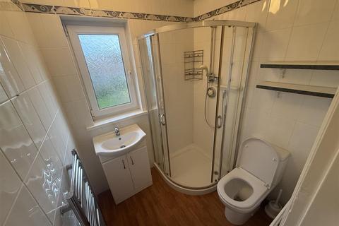 3 bedroom house to rent, Derry Hill Road, Arnold NG5