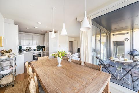 2 bedroom flat for sale, 20 Fergusson Mews, London, SW4