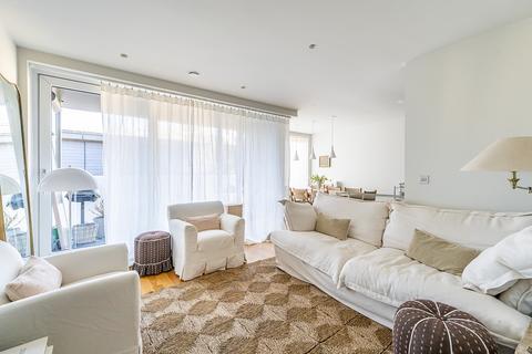 2 bedroom flat for sale, 20 Fergusson Mews, London, SW4