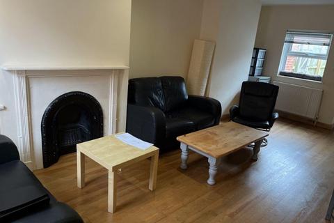 2 bedroom house to rent, Cross Street, Canterbury CT2