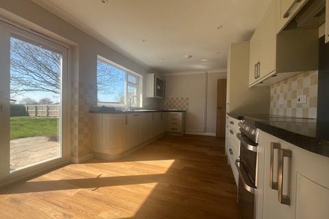 3 bedroom bungalow to rent, Main Street, ELY, CB6