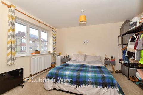 1 bedroom terraced house for sale, Staffords Place, Horley RH6
