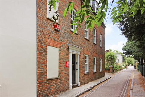 2 bedroom flat to rent, St. Marys Street, Canterbury, Kent, CT1
