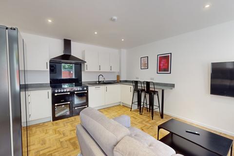 1 bedroom in a house share to rent, Lenton Boulevard, Nottingham NG7