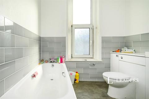 1 bedroom in a house share to rent, Victoria Road North, Southsea, Hampshire, PO5