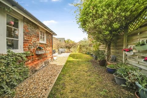 4 bedroom end of terrace house for sale, Southgate Street, Bury St. Edmunds