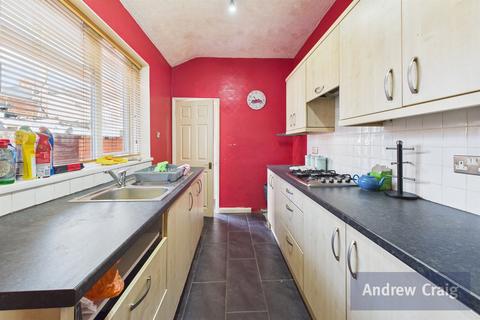 2 bedroom bungalow for sale, Southwick SR5