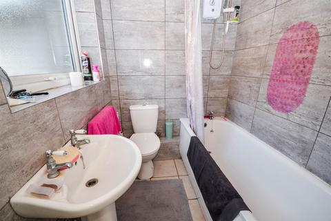 3 bedroom cottage for sale, Southwick, Sunderland SR5